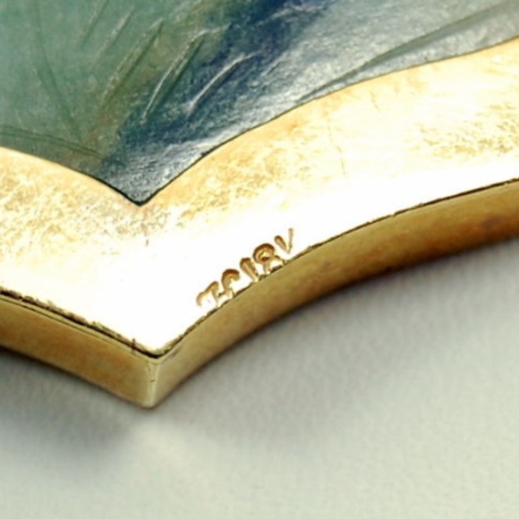 14K AND 18K YELLOW GOLD LARGE JADE CARVED PENDANT NECKLACE - Picture 13 of 13